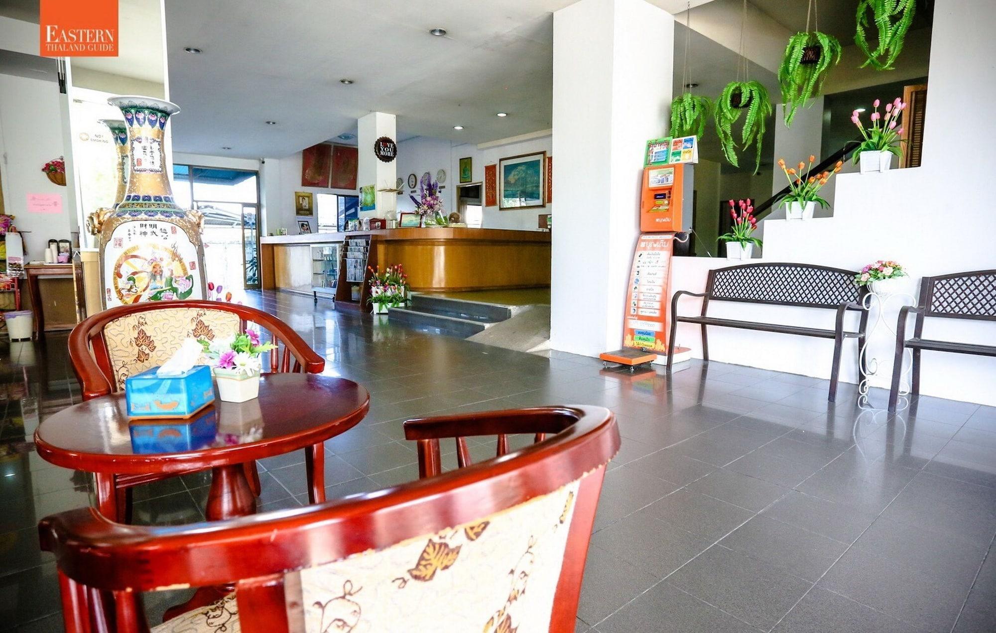 Wiangwalee Hotel Rayong Exterior foto